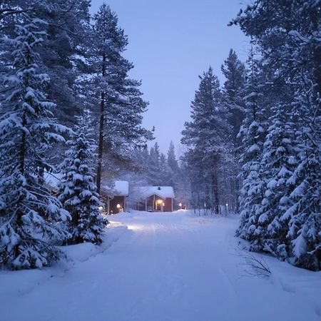 Kuosto Ja Luppo Villa Akaslompolo Bagian luar foto